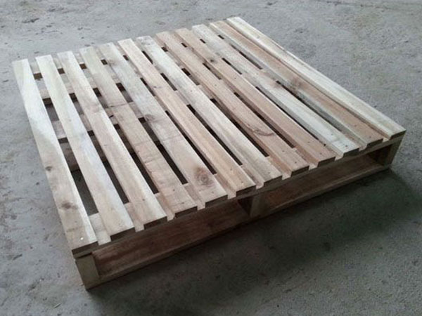 Pallet gỗ cũ
